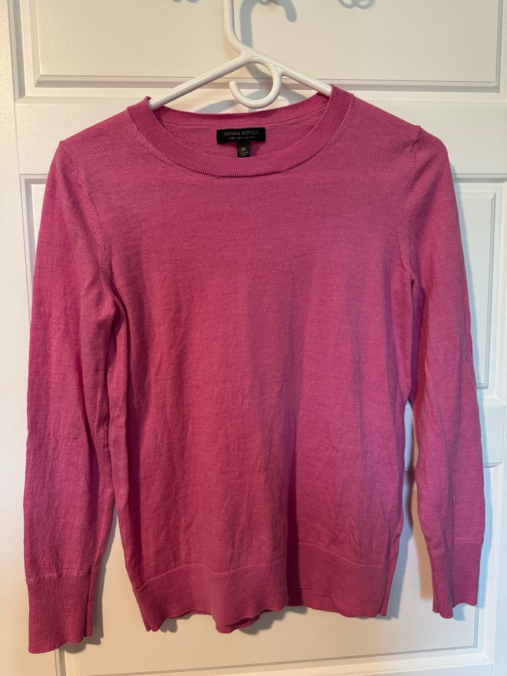 Banana Republic 100% Merino Wool Sweater, Pink, Size Medium